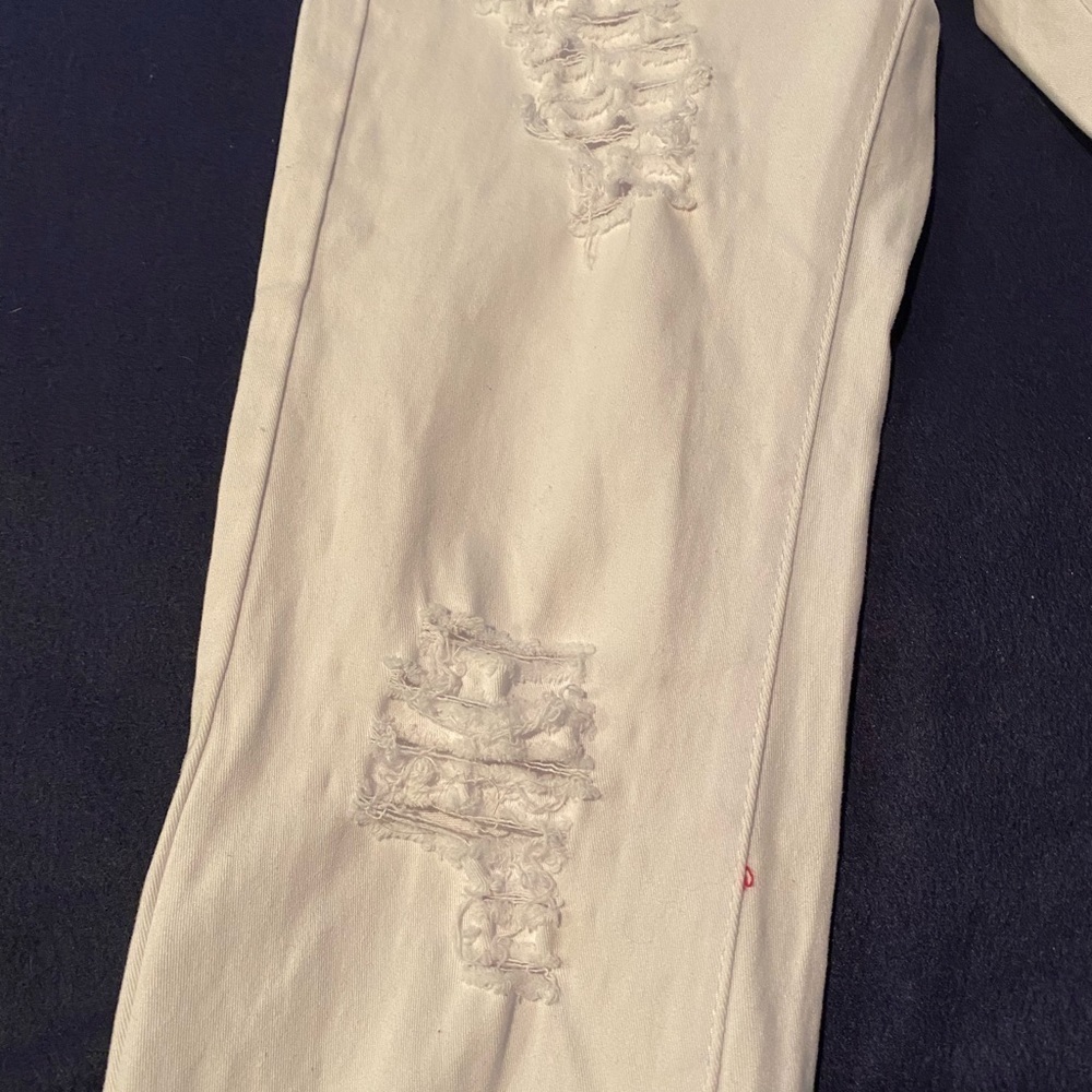 Buzz Jeans, Distressed - Picture 3 of 11